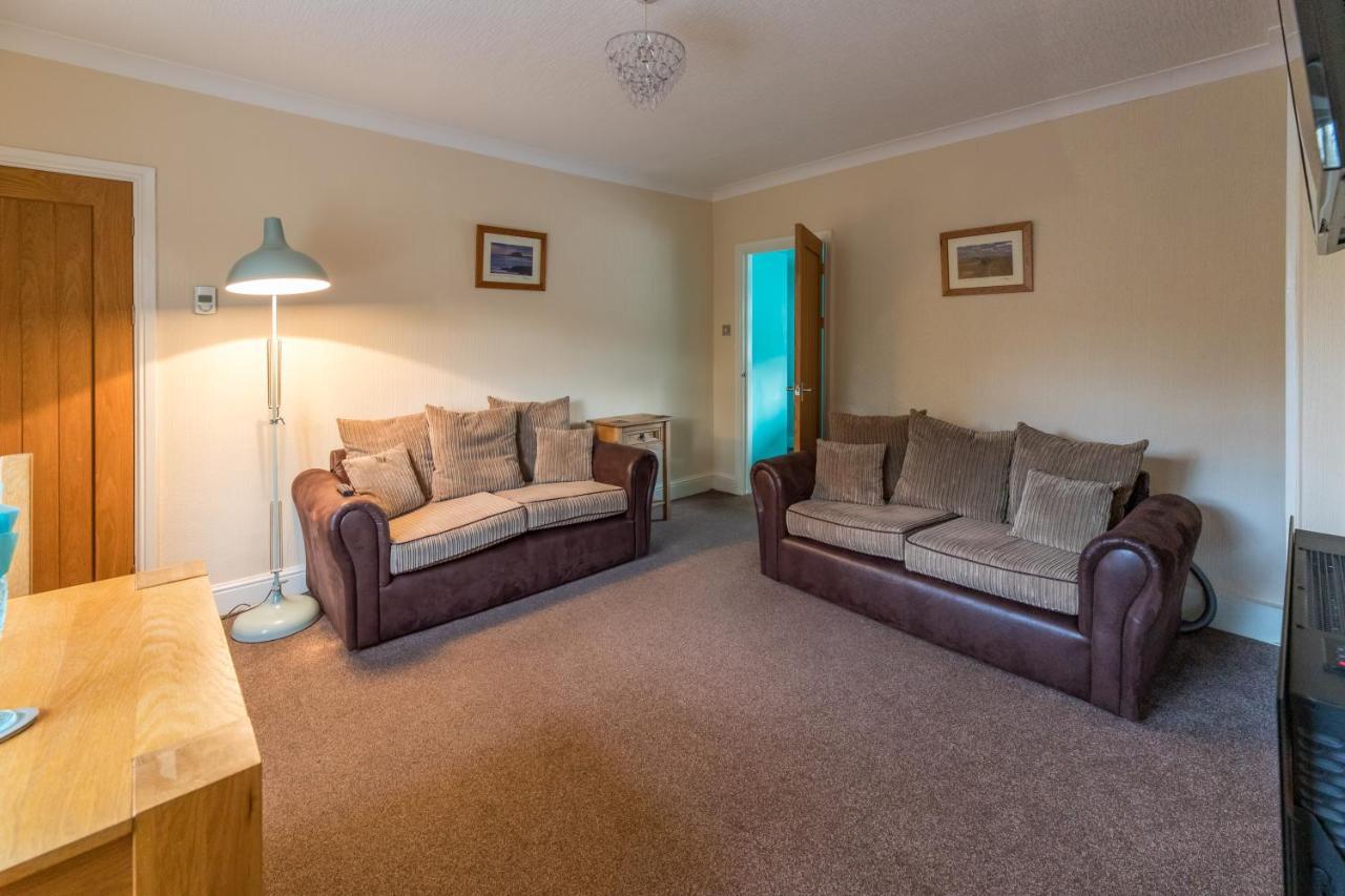 Host & Stay - Poppy Cottage Bamburgh Eksteriør billede